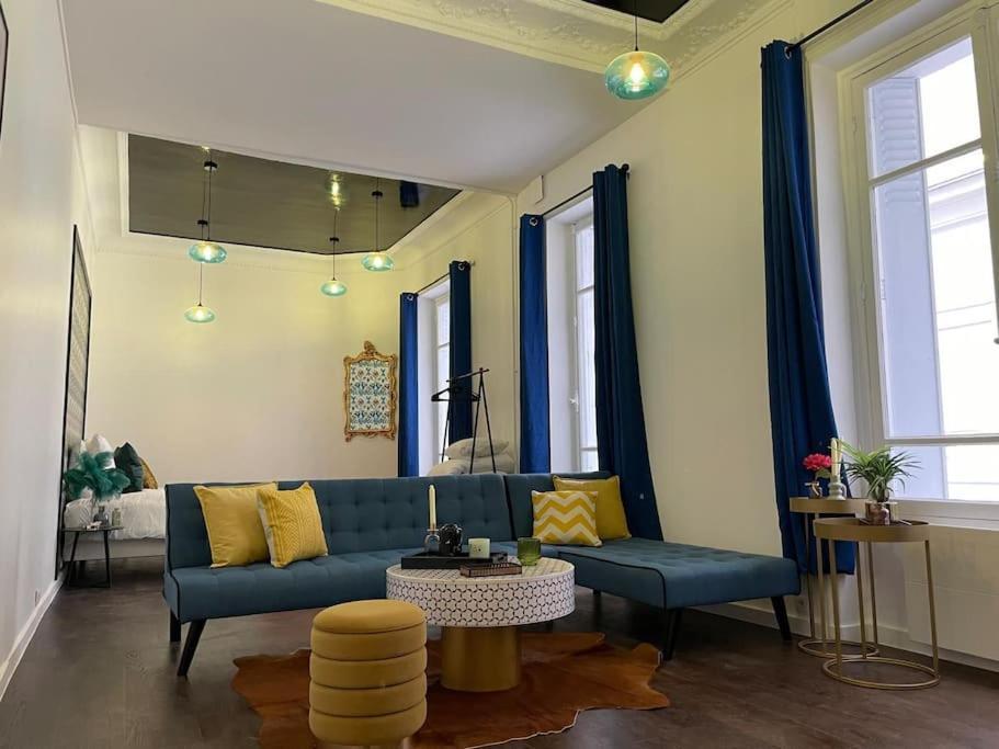 Cosy Loft Charme/Porte Maillot Нёйи-сюр-Сен Экстерьер фото